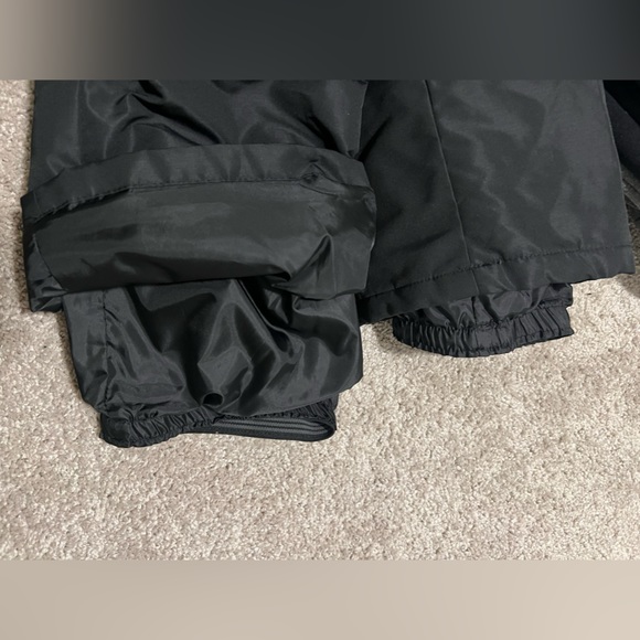 22. ICEBURG Outerwear - Picture 6 of 7